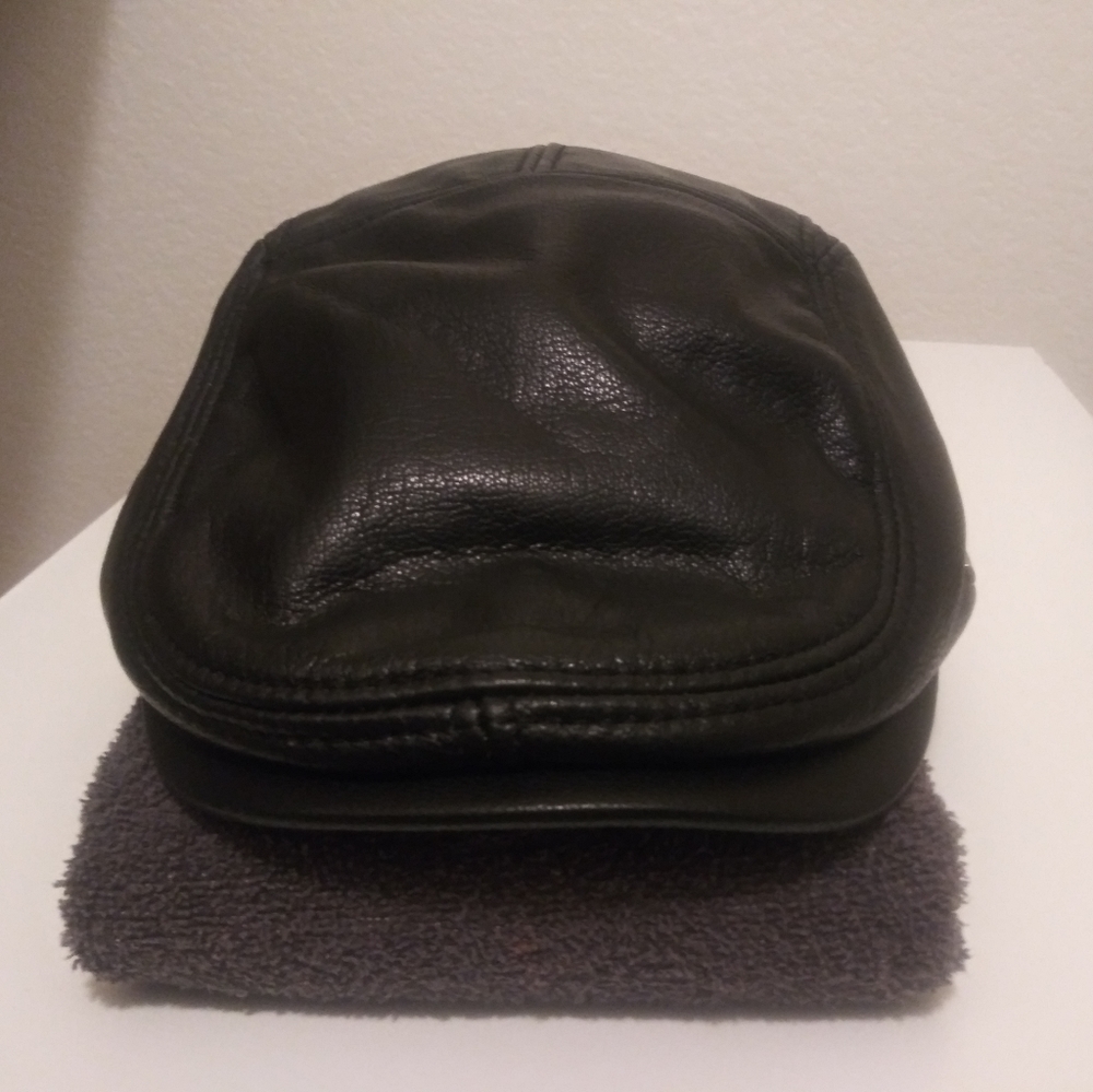 LETHMIK GENIUNE LEATHER FLAT CAP